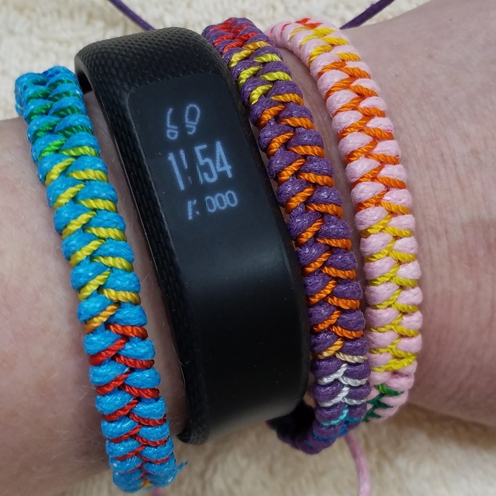 3 Fishtail Friendship Bracelets - Picture 3 of 4